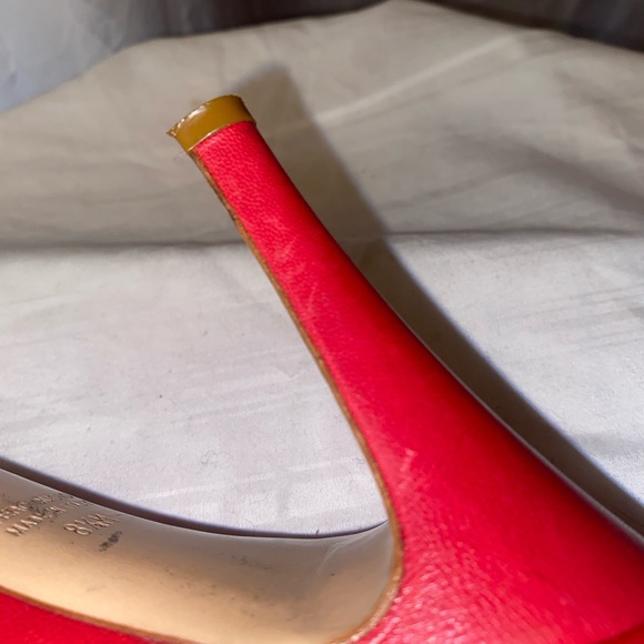 Marc Jacobs Pointed Toe Pumps, Size 8.5 - Picture 6 of 7